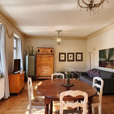 Grafschaft Διαμέρισμα *