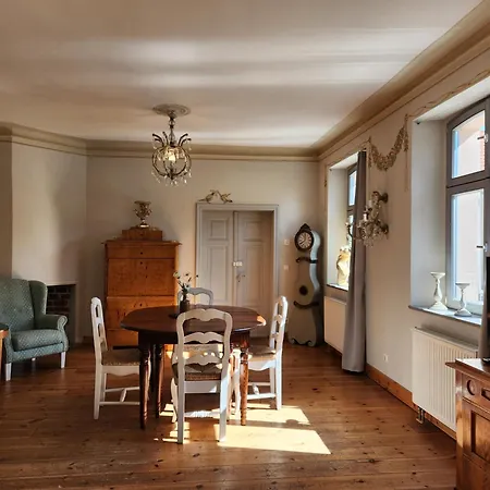 Grafschaft Διαμέρισμα *