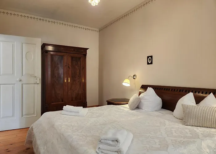 Grafschaft Apartman *